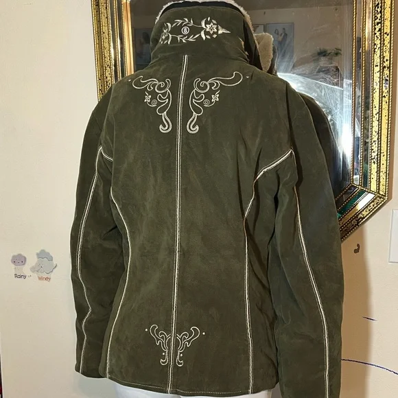 Vintage Bogner Olive Green Women's Ski Jacket with White Embroidery - Picture 6 of 16